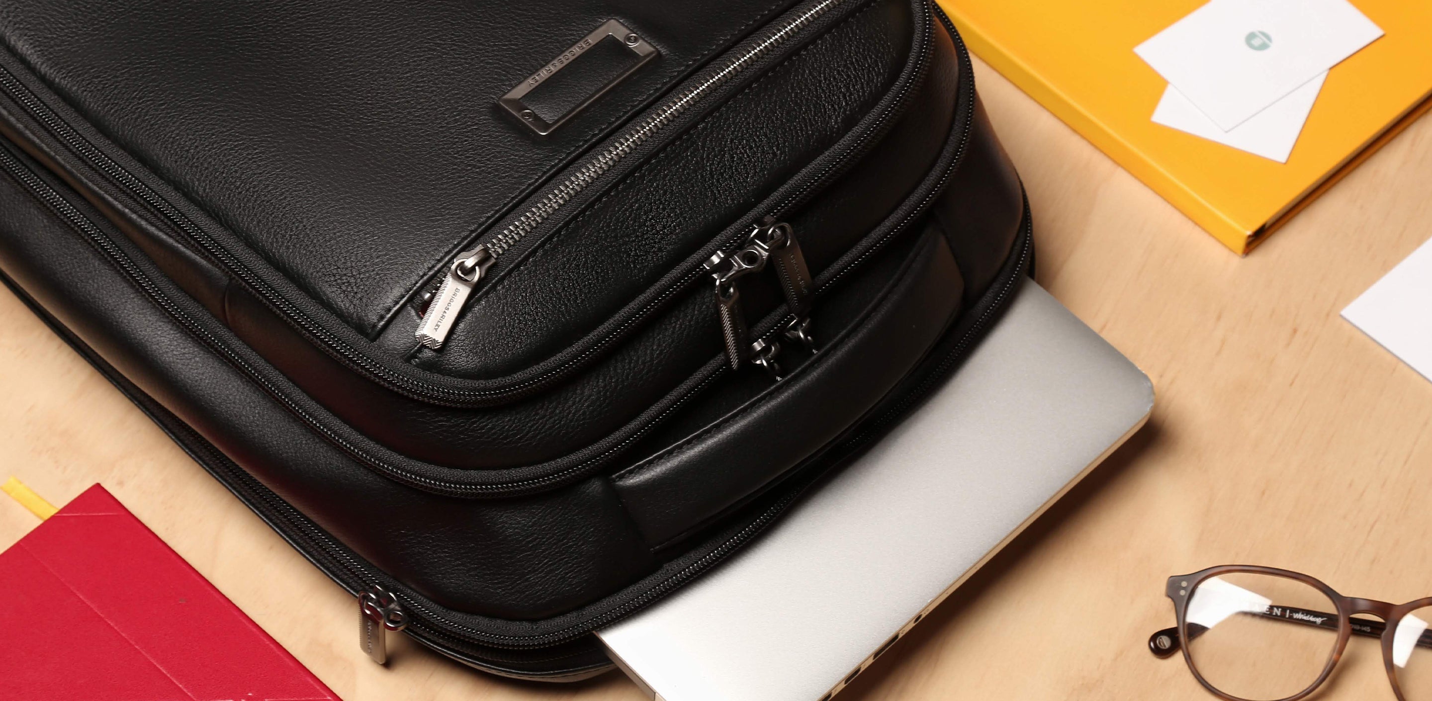 backpacking laptop vs tablet JetPack Slim DJ Gear Backpack the Slim utilizes JetPacks core organization approach Laptop or Tablet? Choose the