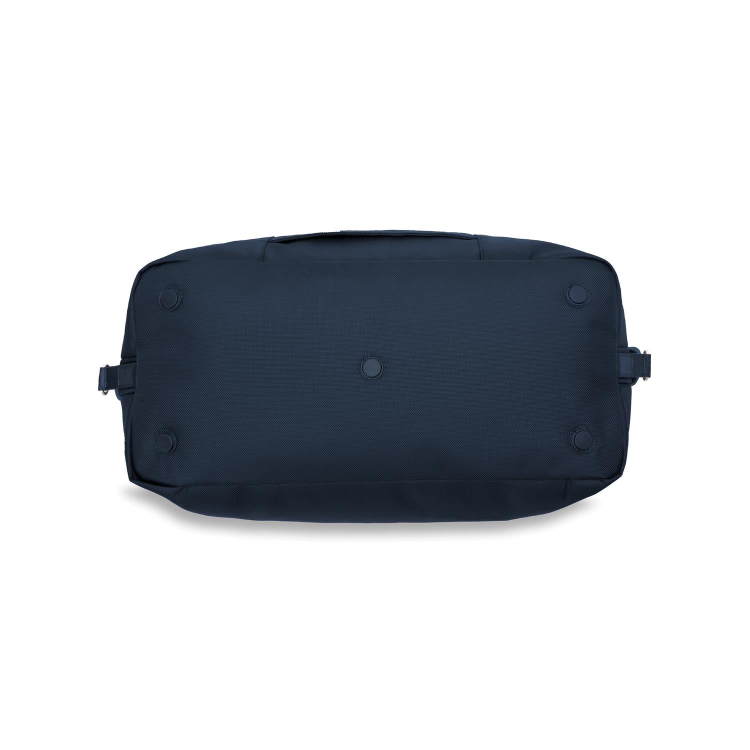 Briggs and Riley Weekender Duffle Navy Bottom #color_navy