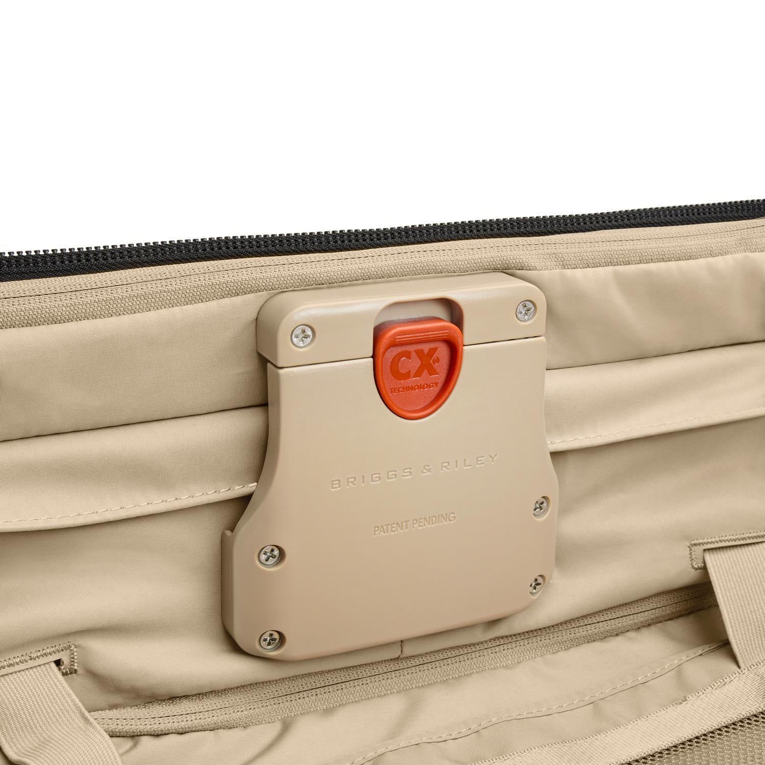 Compact 24" Checked Expandable Spinner #color_black