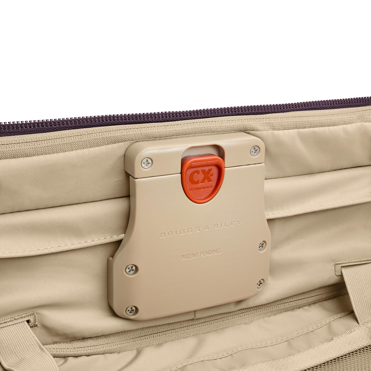 Compact 24" Checked Expandable Spinner #color_plum