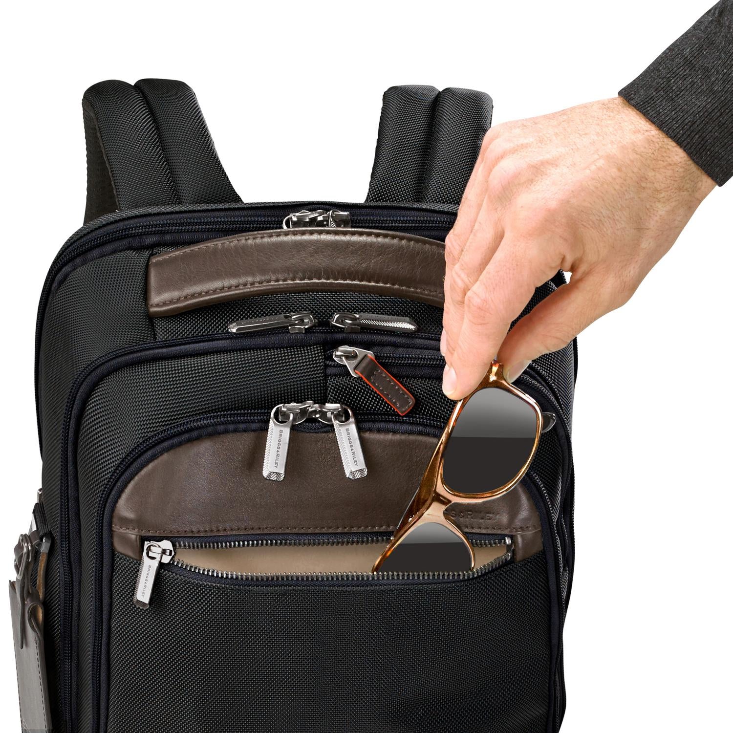 Medium Laptop Backpack Front pocket #color_black