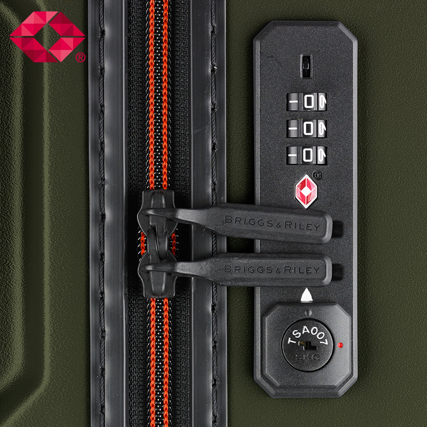 Briggs and Riley Extra Large Trunk Spinner Lock #color_hunter