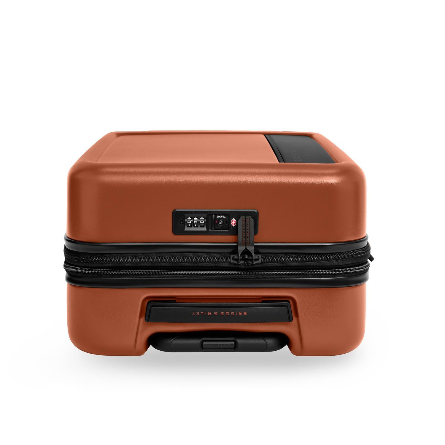 Essential 22“ Hardside Carry-On Expandable Spinner #color_canyon