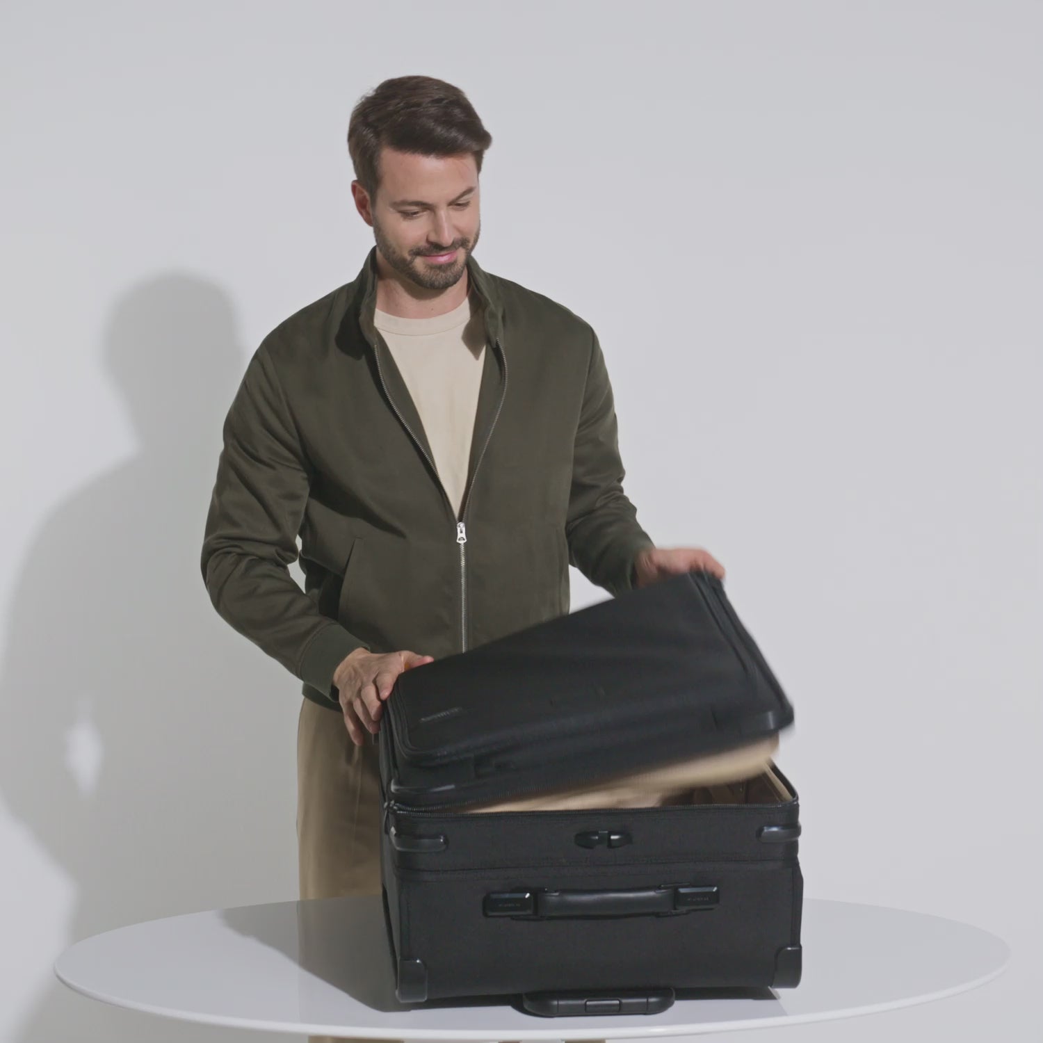 Briggs and Riley Medium Expandable Spinner #color_chocolate