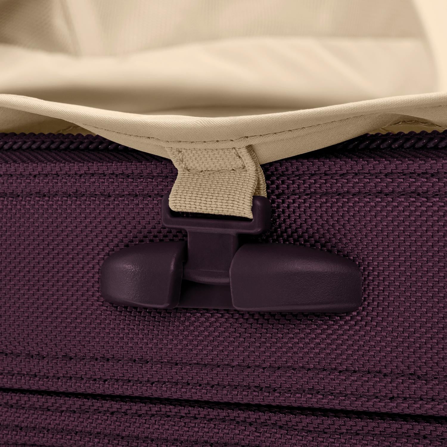 Baseline Carry-On Expandable Spinner Plum  #color_plum