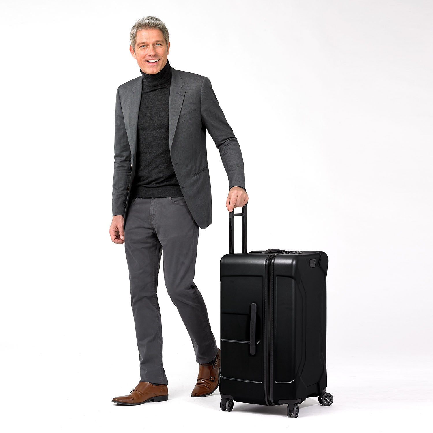 Torq Medium Trunk Spinner with Person #color_stealth