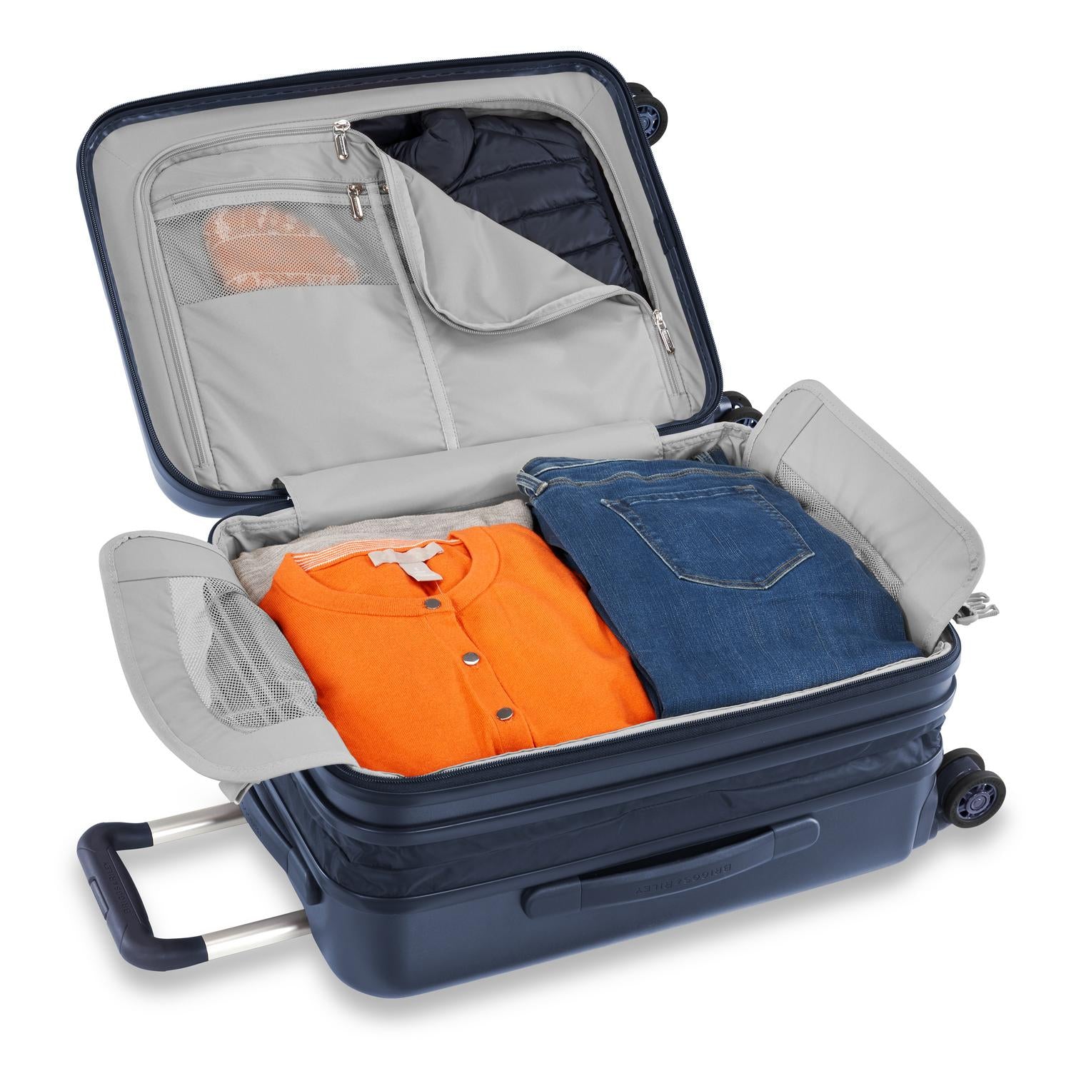 Briggs and Riley Sympatico International Carry-On Expandable Spinner Navy  Packed #color_matte-navy